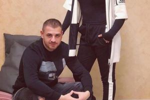 Betty, fiica lui Florin Salam, a mers la salonul viitoarei soacre fara sutien! Cum arata, de fapt, SANII ei. Internautilor nu le venea sa creada