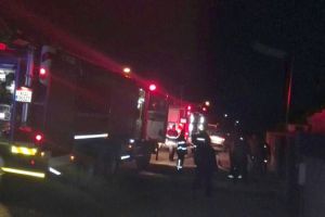 Casa cuprinsa de flacari dupa ce cainele familiei a ros un cablu electric, la Giroc