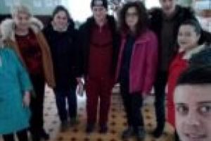 Gest notabil al tinerilor din Lăpuşnicu Mare în prag de An Nou