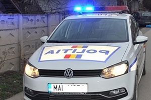 Urmărire în noapte după un moped condus de un tânăr fără permis