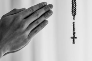 Nu uitaţi să spuneţi această RUGĂCIUNE în NOAPTEA de Anul Nou