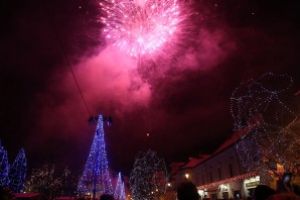REVELION 2018 in Baia Mare: Concert 3 Sud Est si artificii