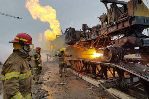 FOTO. Echipamente speciale la sonda din Moftin. Pompierii nu pot estima când se va termina operaţiunea