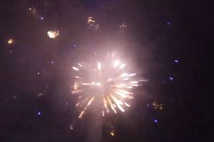 Foc de artificii la Tîrlişua (VIDEO)