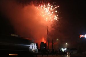 Spectaculos foc de artificii şi la Prundu Bârgăului (FOTO)
