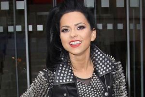 VIDEO – Inna, moment aproape penibil la concertul de Revelion de la Sibiu