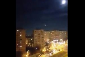 VIDEO: METEORIT filmat în prima zi din 2018! Obiectul luminos, vizibil şi la Focşani