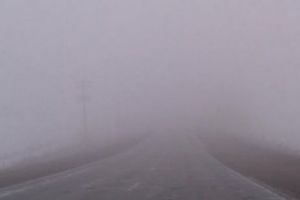 Atenţie ȘOFERI! Circulaţia se face cu DIFICULTATE din cauza ceţii în mai multe judeţe 