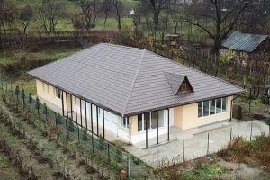 „Casa de sub Portiţă” de la Năsăud e gata. Când va fi inaugurată şi cine va locui în ea (VIDEO)