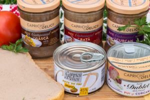 Poftiţi la degustare de pate, în magazinele PRO HD!