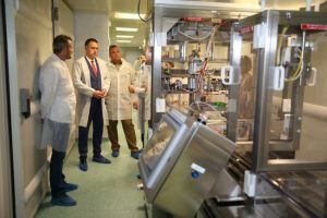 Ministrul Apararii Nationale, Mihai Fifor, in vizita la Institutul National de Cercetare 