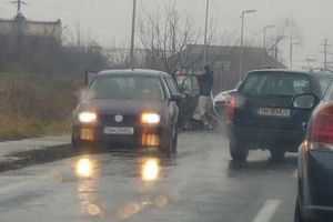 Accident cu sapte victime, printre care patru copii, la iesire din Timisoara, spre Utvin