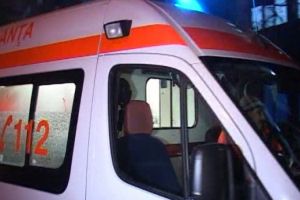 S-a înroşit telefonul la Ambulanţă. Petrecăreţi bătuţi sau în stare de ebrietate, pe străzile Sătmarului