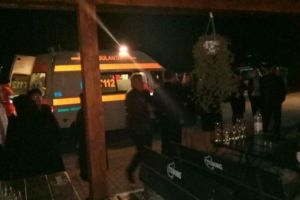 Stafilococ găsit în trei alimente servite de Revelion la Pensiunea Select din Alba Iulia. Restaurantul închis temporar şi amendat după ce 19 persoane au ajuns la spital