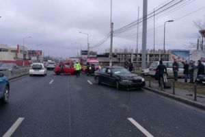 Trafic ingreunat pe DN1, Ploiesti-Bucuresti. Accident grav la Otopeni