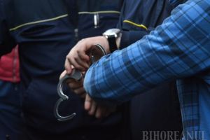 Tâlhari în arest: Doi tineri au atacat un localnic din Vadu Crişului pentru un portmoneu cu 100 de lei