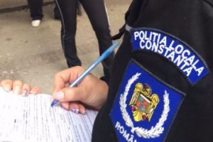 Poliţia Locală Constanţa a împânzit oraşul. Vânează cerşetori şi persoane care fac mizerie pe străzi