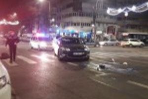 GALERIE FOTO: O femeie a fost spulberata pe trecerea de pietoni de la Dorobanti cu Garii / Femeia traversa pe verde