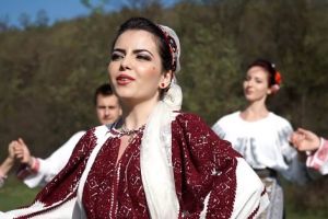 „Fără pasiunea pentru folclor, nu aş mai fi eu”