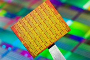 ALERTĂ de SECURITATE pentru toţi utilizatorii de DISPOZITIVE cu PROCESOR INTEL. INFORMAȚIILE sunt VULNERABILE, iar reparaţiile reduc DRASTIC performanţa
