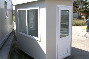 Cabinele de paza din municipiul Constanta destinate agentilor de securitate, cumparate de la Legmas SA (document)