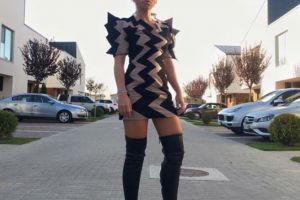 Interzis cardiacilor! Corina Bud, goală-puşca în pat „Eşti criminală!”