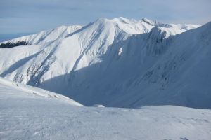 Cel mai mare domeniu schiabil din România, cu peste 150 de km de pârtii, va fi realizat în Munţii Făgăraş