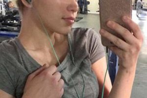 E tânără, frumoasă şi aşteaptă un copil, iar lumea o AGRESEAZĂ online şi pe stradă! Care este motivul (FOTO)