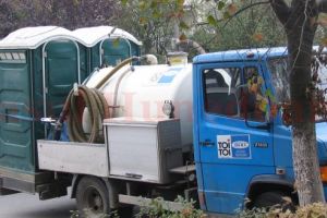 Cum explică DRDP situaţia toaletelor „demonstrative” de pe DN 76