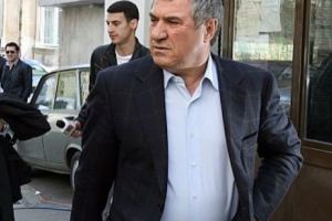 VICTOR BECALI, ELIBERAT condiţionat. 