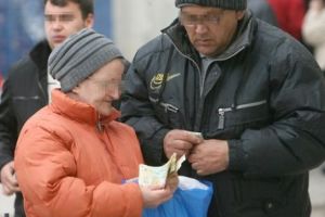 Sărăcia ocupă România! Numărul familiilor care primesc ajutor social a crescut cu 10.000 pe an