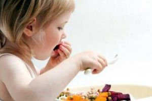 ANPIS: Alocatiile de stat pentru copii platite in noiembrie au insumat peste 350 de milioane de lei