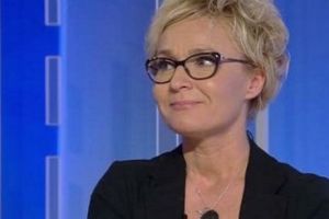 Dana Grecu trăieşte o dramă! Soţul ei a înşelat-o ani buni şi acum a părăsit-o