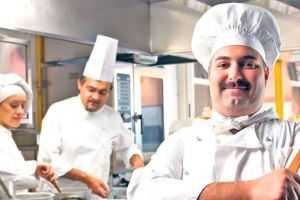 Restaurant Trans Iviniş Sebeş angajează personal bucătărie