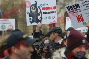 Medicii de familie continuă PROTESTUL