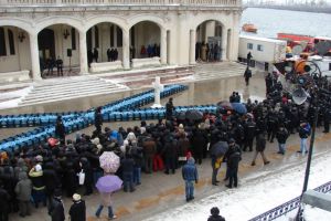 Peste 10.000 de credinciosi asteptati la Constanta la slujba de Boboteaza. Jandarmii si marinarii militari participa la ceremonia religioasai