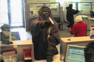 Jaf armat la o benzinărie din Satu Mare. Un mascat a scos pistolul