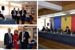 FOTO: Momente emoţionante la IPJ Alba. 72 de poliţişti, care au trecut la pensie în 2017, au primit aprecierea colegilor