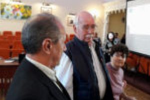 Haine, încălţăminte şi aproape 200 de kilograme de ciocolată pentru nevoiaşii din Caransebeş