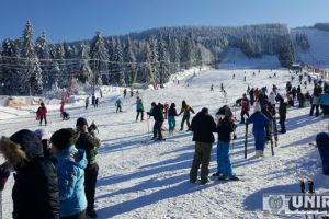 Românii şi-au permis, iarna aceasta, concedii mai scumpe în ţară