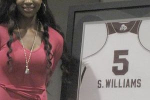 Sirius îşi (re)întregeşte lotul