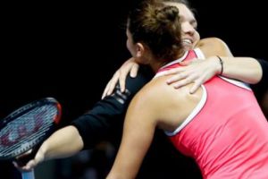 VICTORIE pentru Simona Halep şi Irina Begu în proba de dublu a turneului de la Shzenzhen
