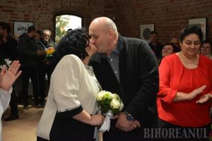 Nuntă în Cetate! Orădenii pot să se căsătorească în fortăreaţa medievală, iar prima cununie a şi avut loc (FOTO)
