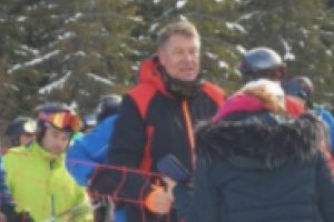 Klaus Iohannis a schiat astazi in Muntii Sureanu din Alba