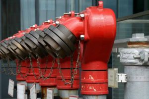 Toate locuinţele din România obligate să aibă hidranţi sau sisteme de stingere a incendiilor – Proiect