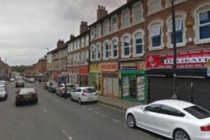 Interlopii au vrut să MITUIASCĂ poliţiştii, apoi i-au ameninţat: „Nu aveţi ce căuta pe STRADA KURZILOR!”