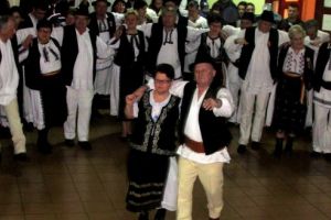 VIDEO: Joc şi voie bună la Chiher, de Balul Însuraţilor