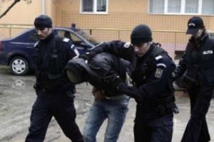 Un francez în vârstă de 61 ani, reţinut de poliţiştii din Dej pentru sex cu minorii