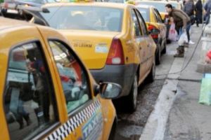 Circuli des cu taxiul? Poliţia trage un semnal de alarmă