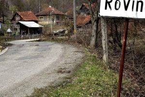 Cine a pus mâna pe aurul Apusenilor. România, tratată de investitori după „reţeta” africană